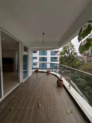 4bdrm Apartment in Riverside for rent
