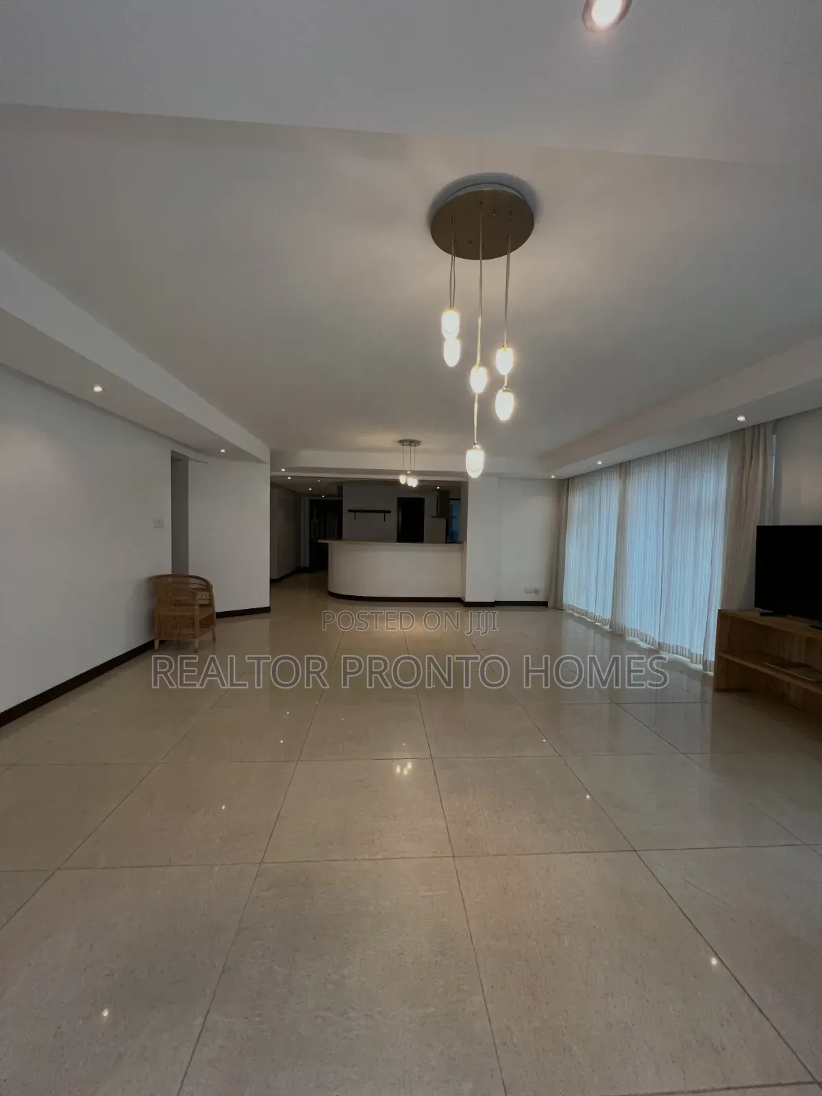 4bdrm Apartment in Riverside for rent