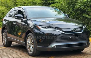 Toyota Harrier 2.0 2021 Black