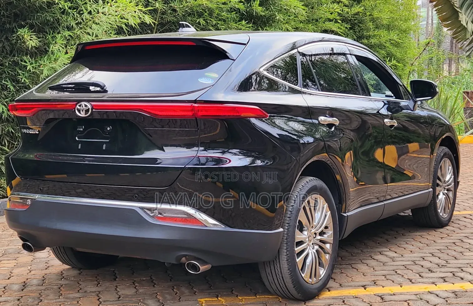 Toyota Harrier 2.0 2021 Black