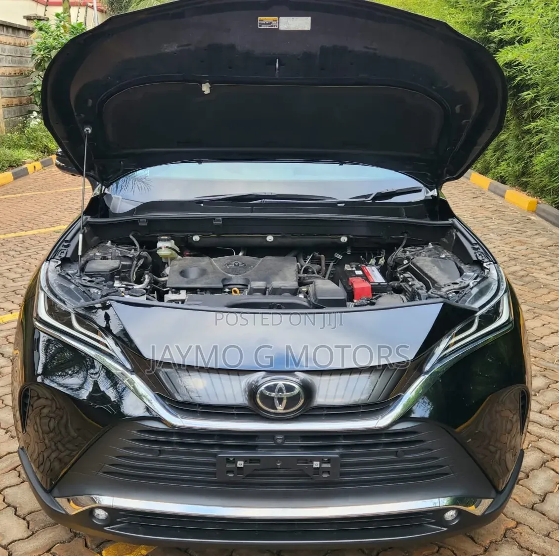 Toyota Harrier 2.0 2021 Black