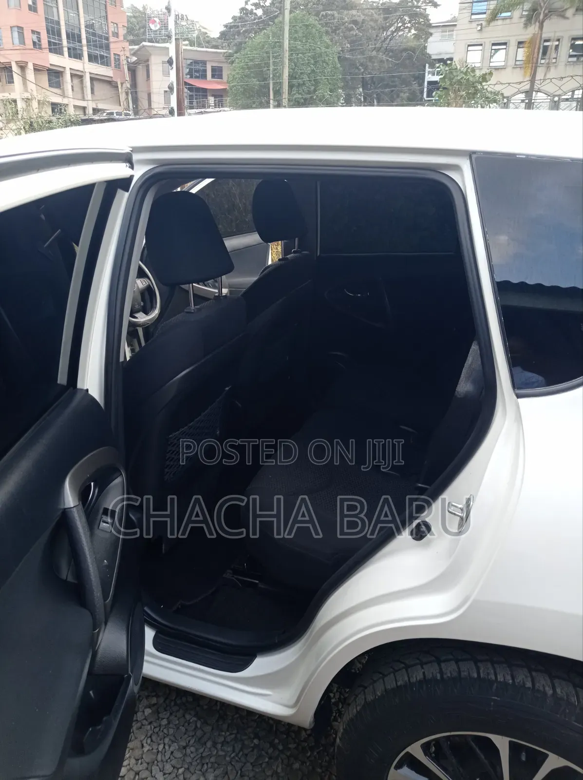 Toyota RAV4 SV Premium 2014 White