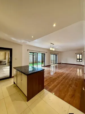 4bdrm Townhouse / Terrace in Kileleshwa for rent