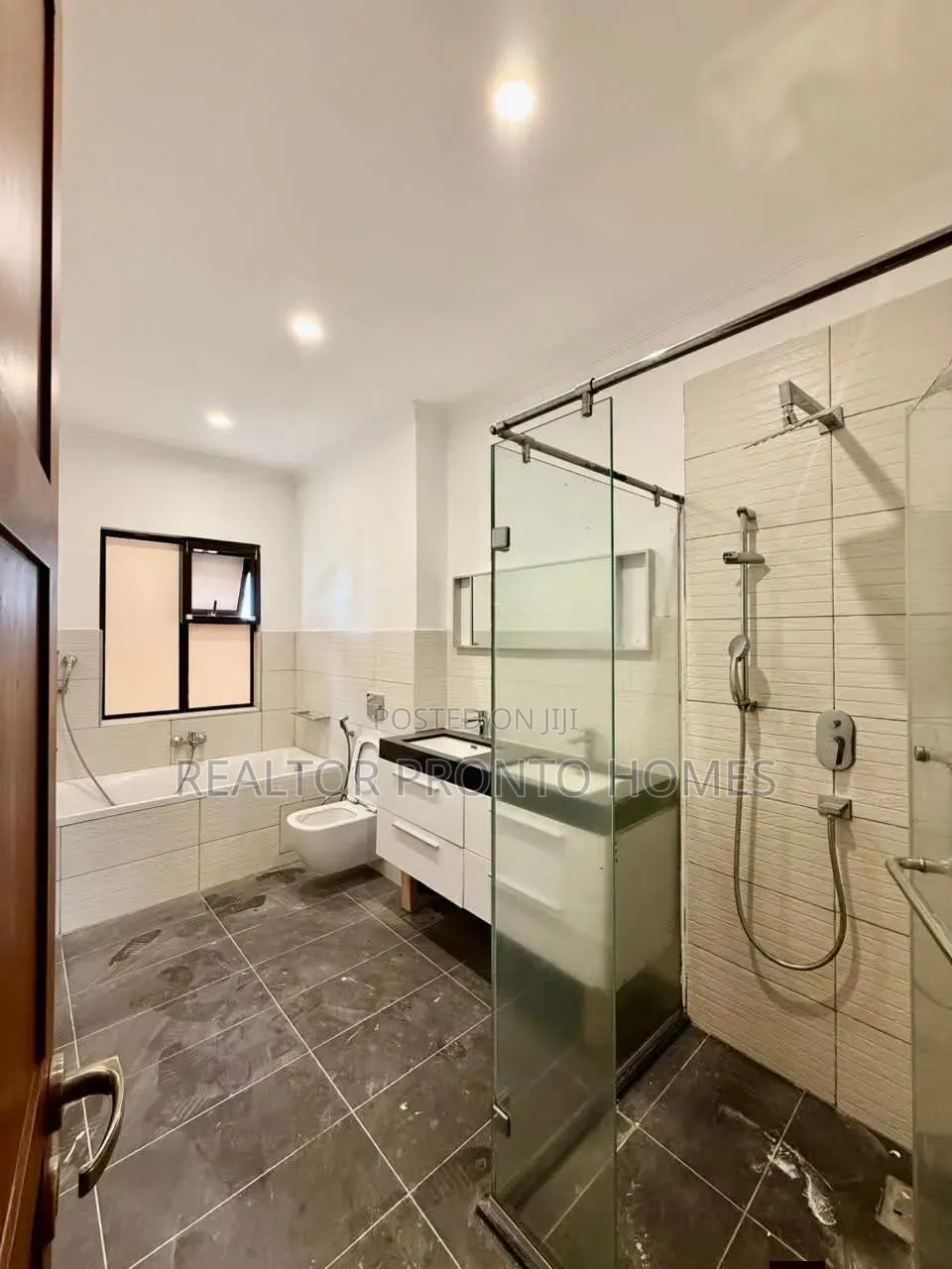 4bdrm Townhouse / Terrace in Kileleshwa for rent