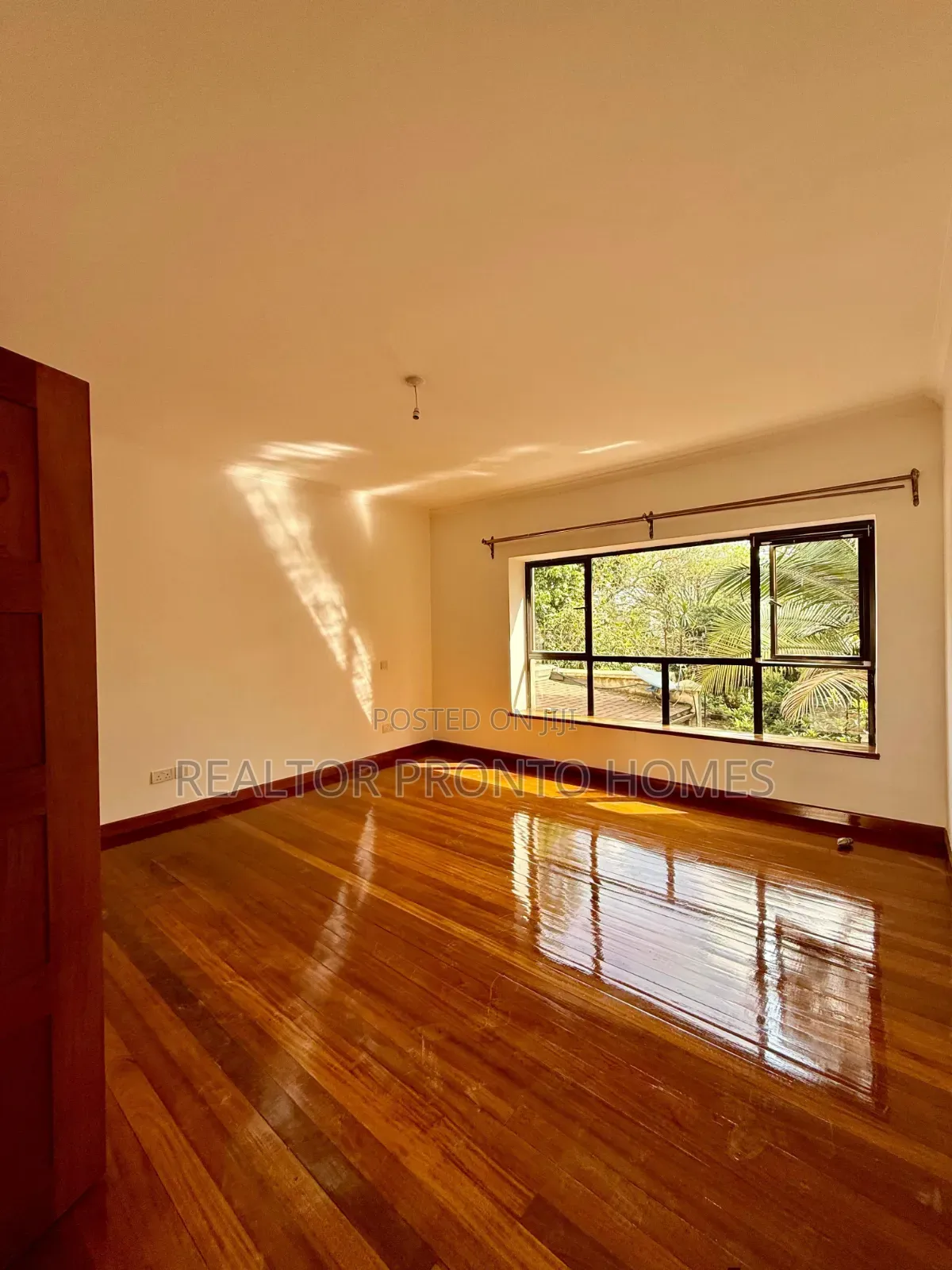 4bdrm Townhouse / Terrace in Kileleshwa for rent