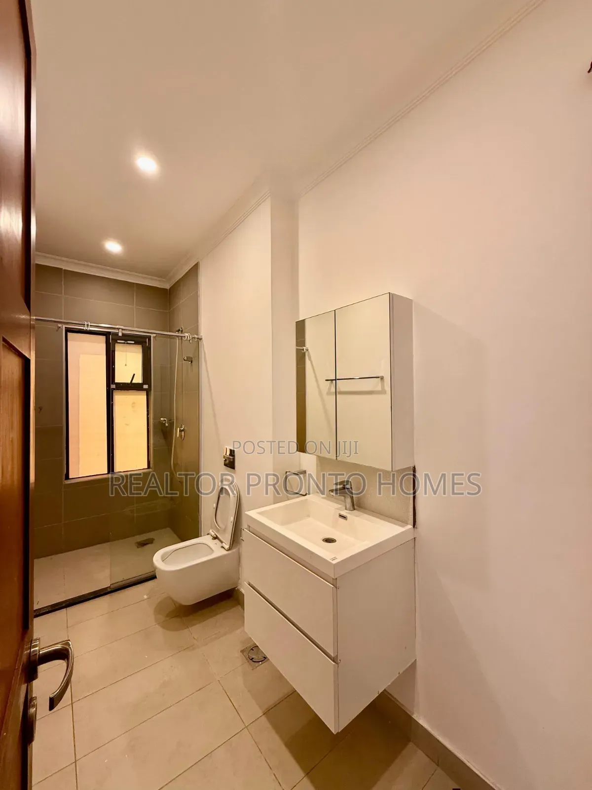 4bdrm Townhouse / Terrace in Kileleshwa for rent