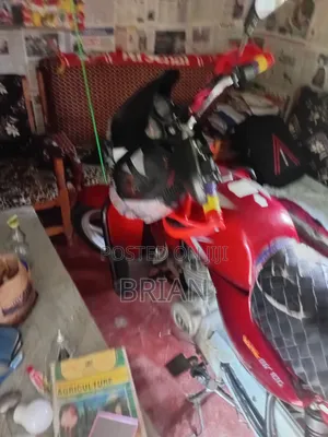 Bajaj CT 125X 2019 Red