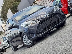 Toyota Vitz 1.5 FWD Hybrid 5dr 2019 Gray