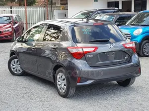 Toyota Vitz 1.5 FWD Hybrid 5dr 2019 Gray