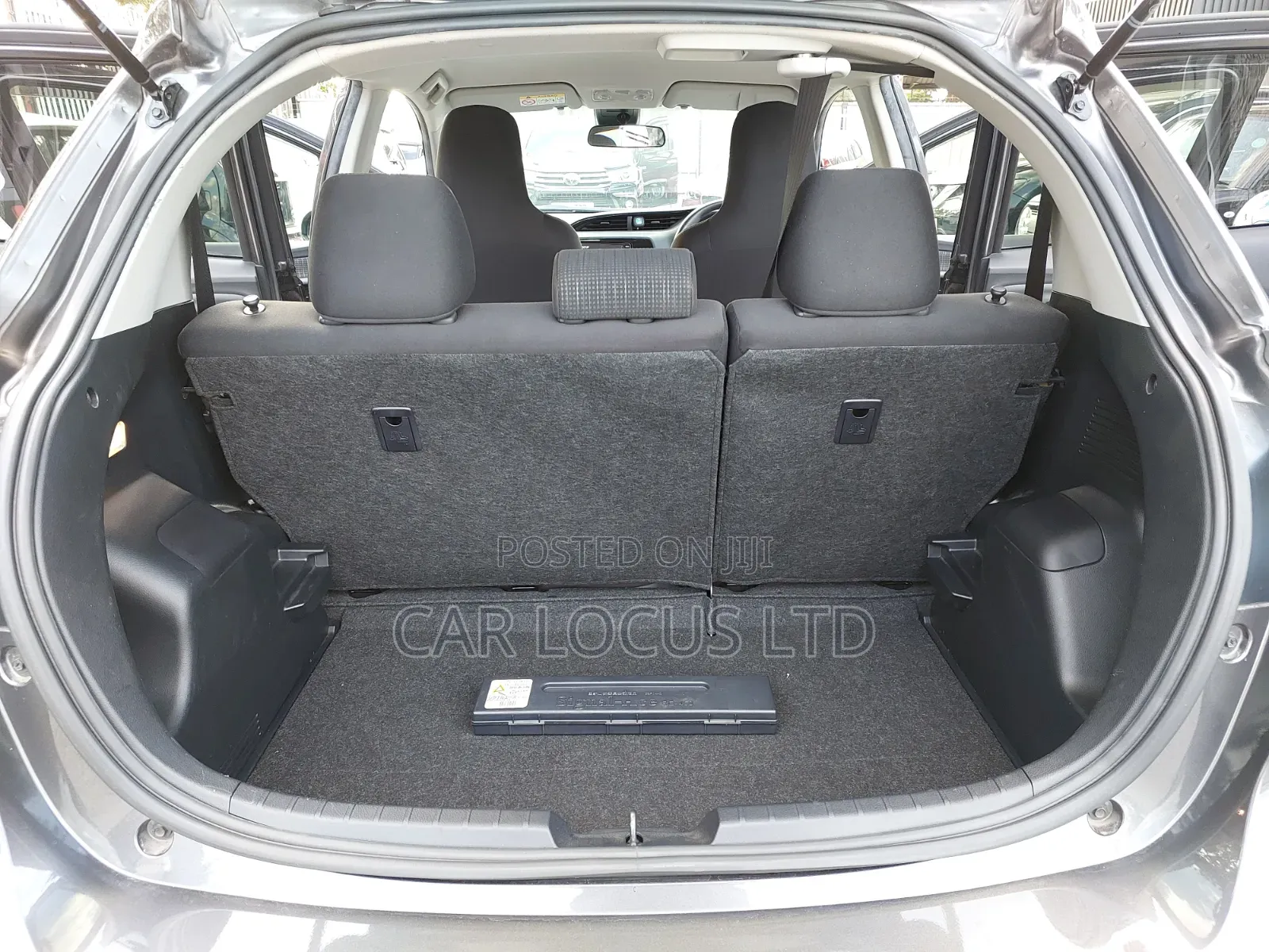 Toyota Vitz 1.5 FWD Hybrid 5dr 2019 Gray