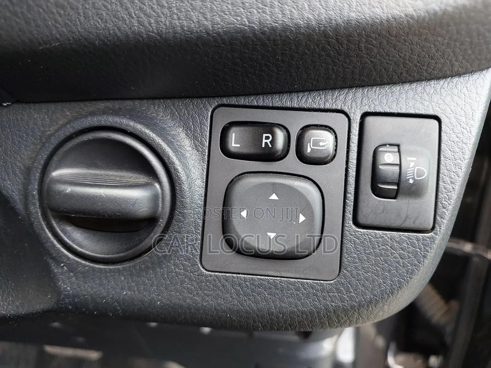 Toyota Vitz 1.5 FWD Hybrid 5dr 2019 Gray