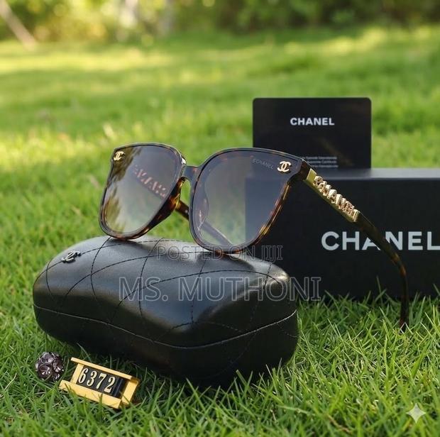 Chanel Polarized Tortoiseshell Square Sunglasses - thumbnail 2