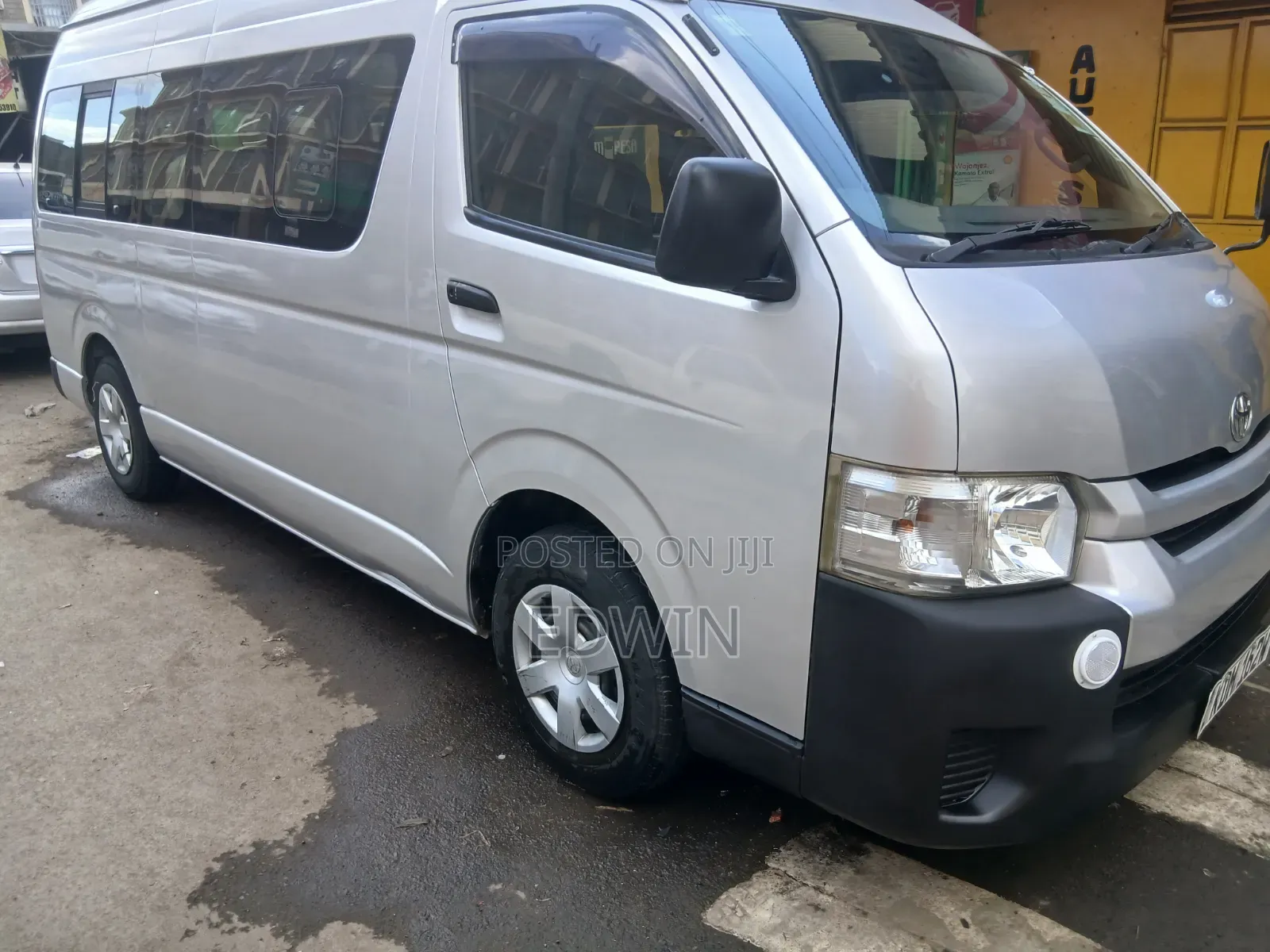 Toyota HiAce 2016 Silver