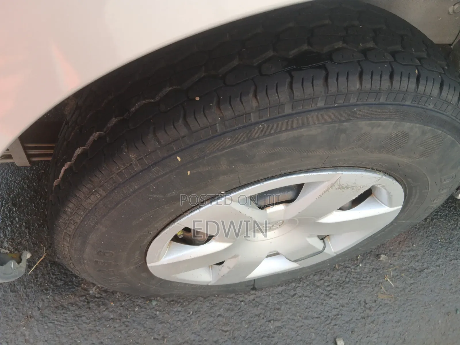 Toyota HiAce 2016 Silver