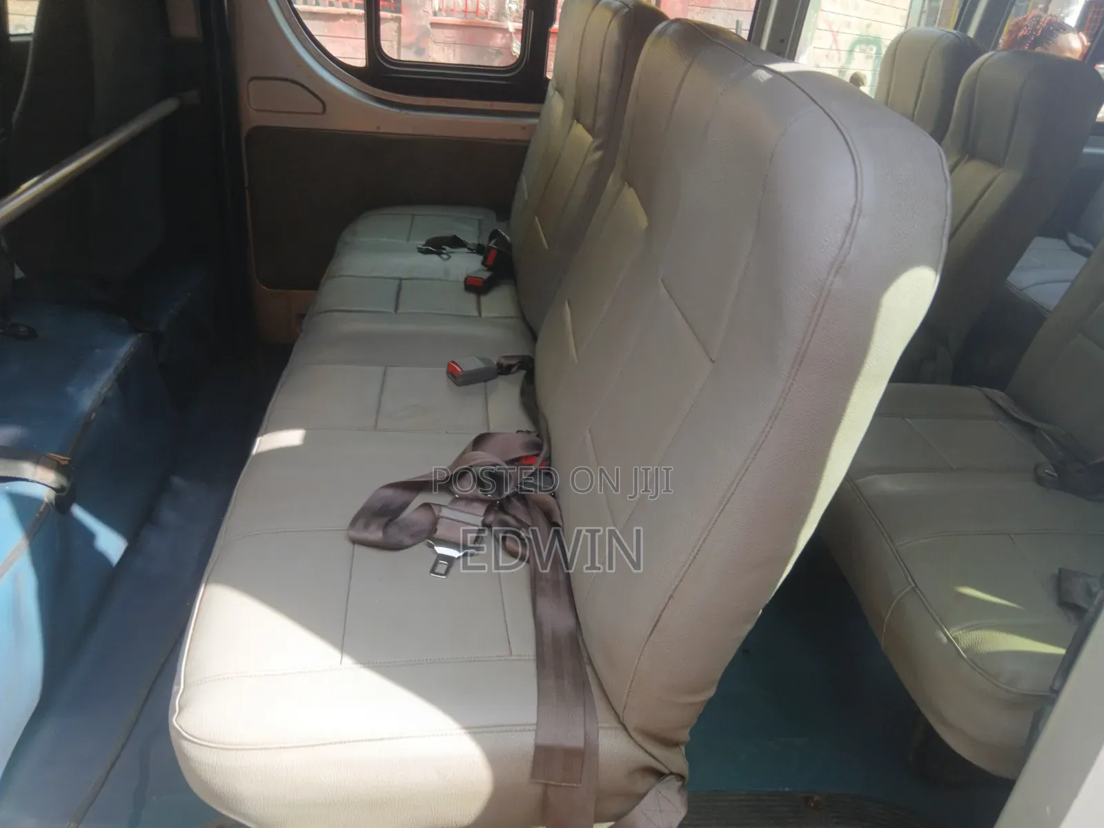 Toyota HiAce 2016 Silver