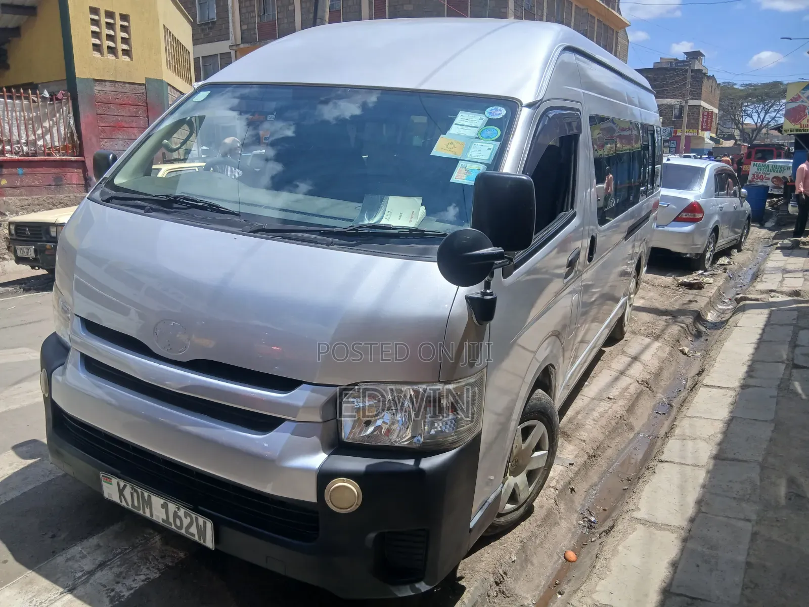 Toyota HiAce 2016 Silver