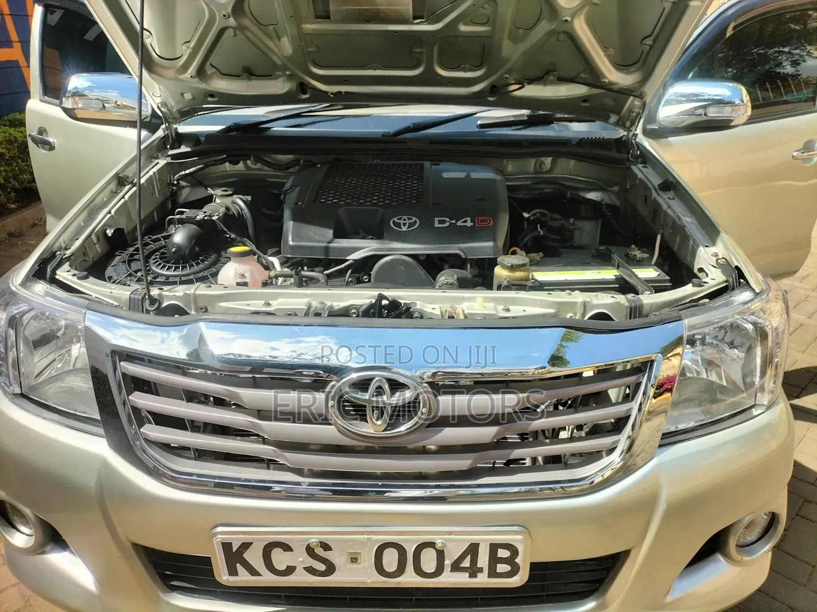 Toyota Hilux 2012 Beige