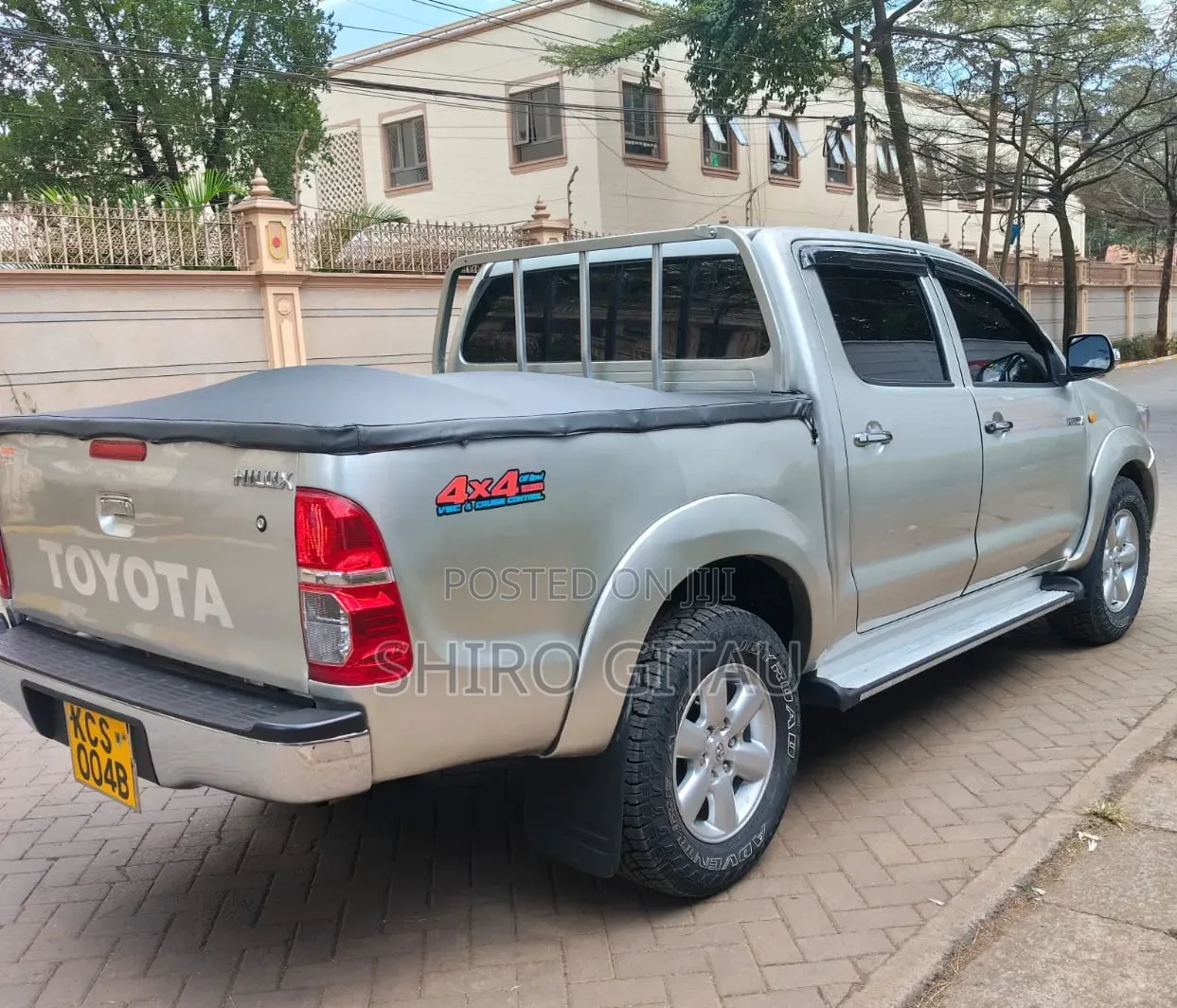 Toyota Hilux 2013 Silver