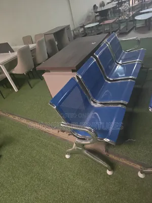 4 Seaters Unpadded Link Chair Waiting Bench