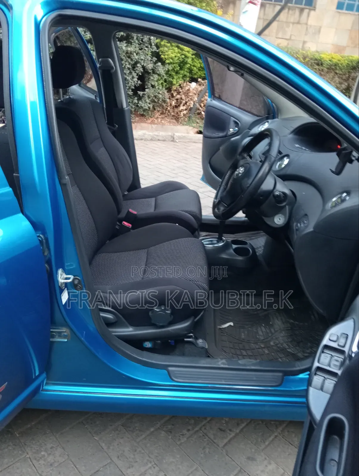 Toyota Vitz 1.3 FWD 5dr 2004 Blue