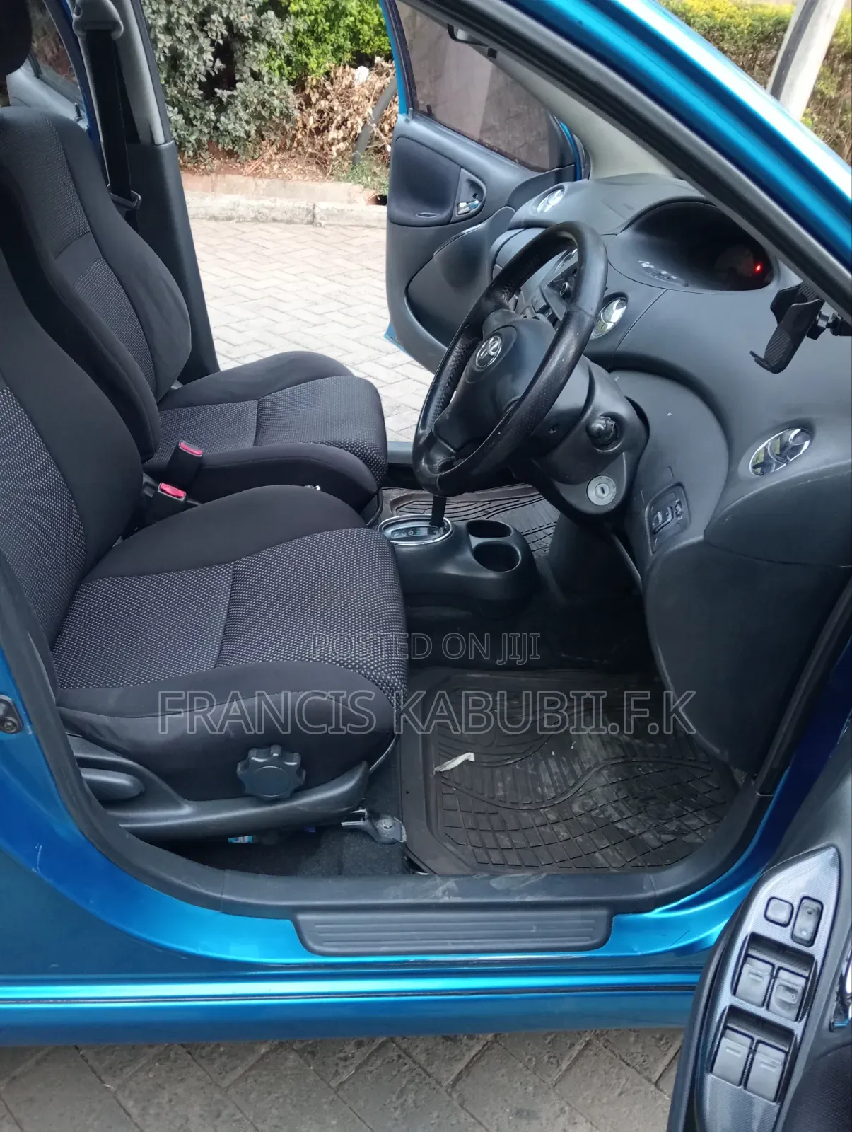 Toyota Vitz 1.3 FWD 5dr 2004 Blue
