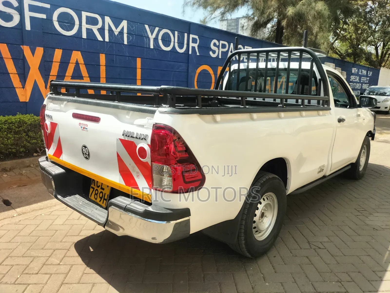 Toyota Hilux 2017 White