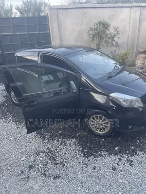 Toyota Vitz 2013 Black