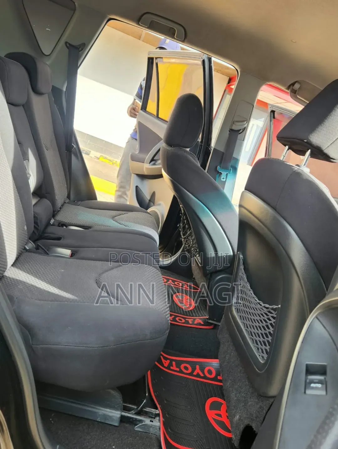 Toyota RAV4 2010 Black