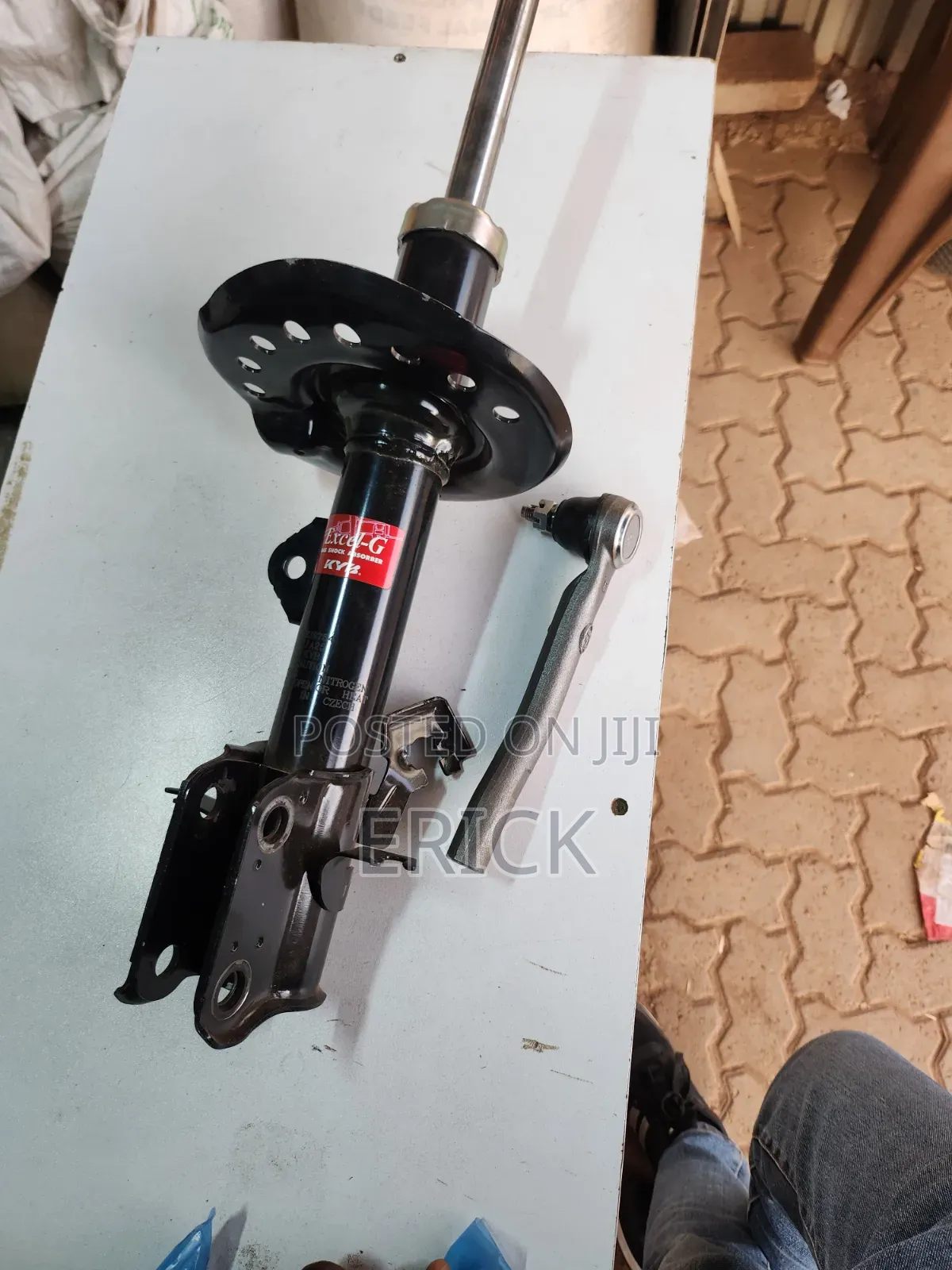 Nissan Juke Front Right Shock Absorber