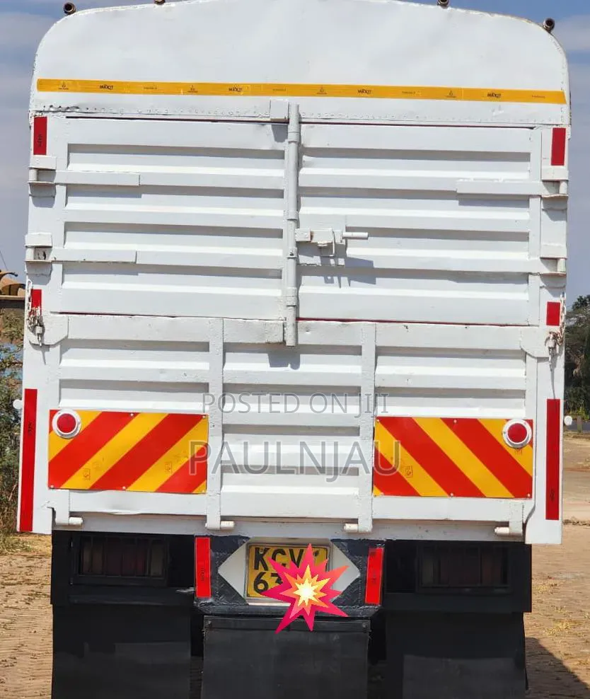 Isuzu NMR Year 2014.