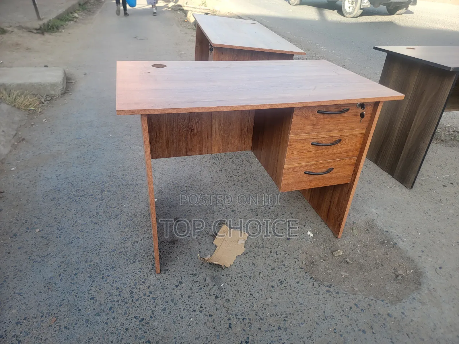 Office Desk 1m