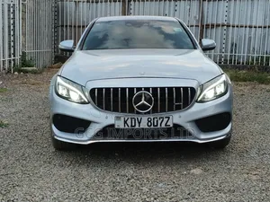 Mercedes-Benz C250 2015 Blue