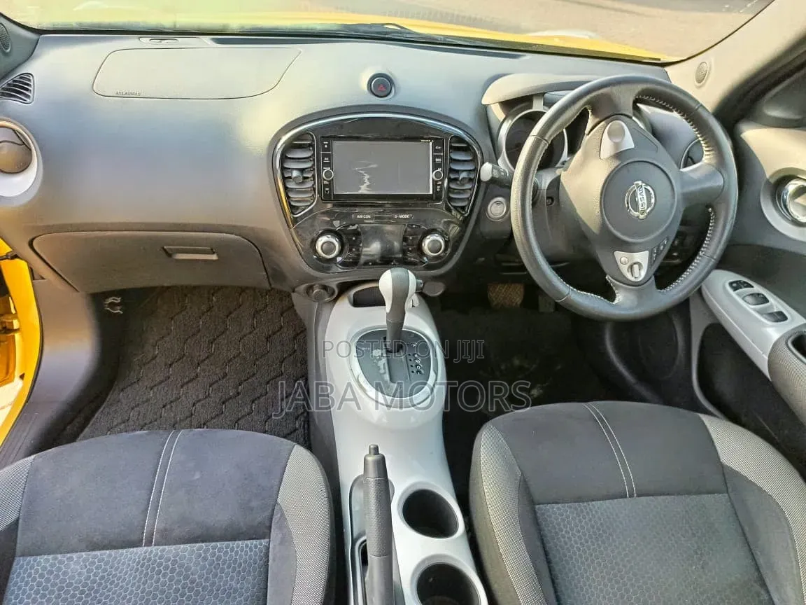 Nissan Juke 2018 Yellow
