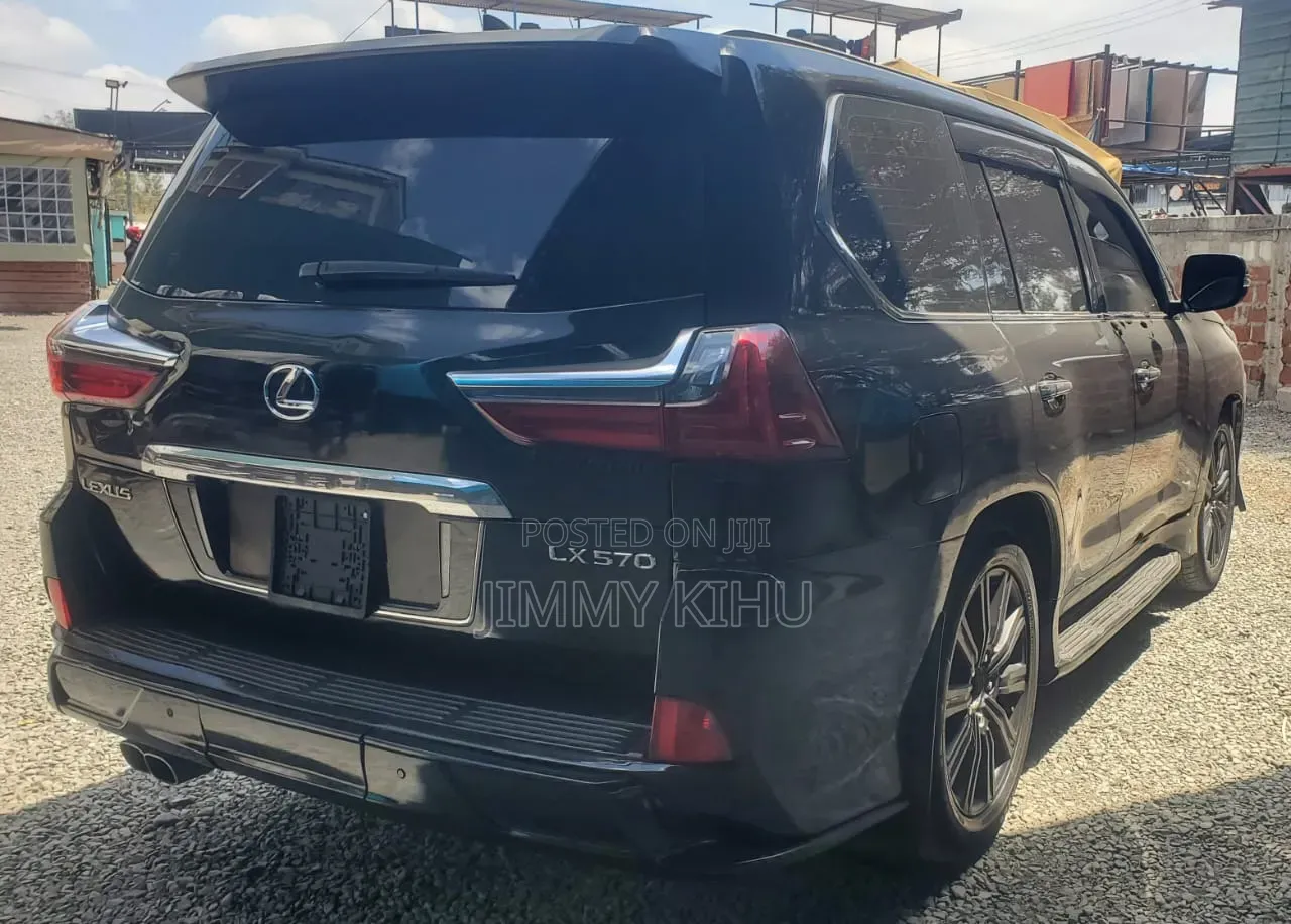 Lexus LX 570 AWD 2016 Black