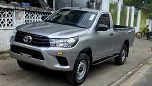 Toyota Hilux 2021 Silver