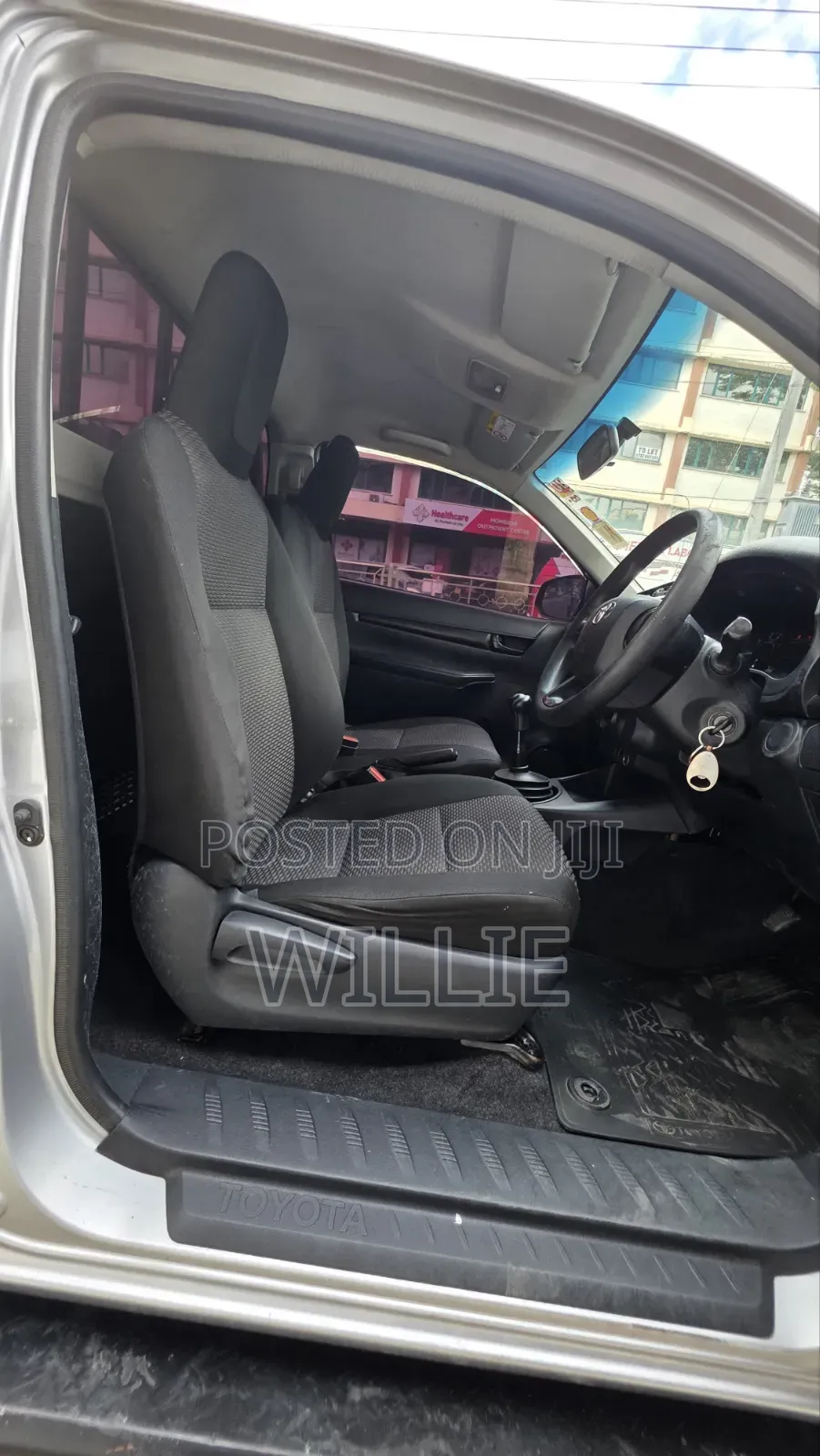 Toyota Hilux 2021 Silver