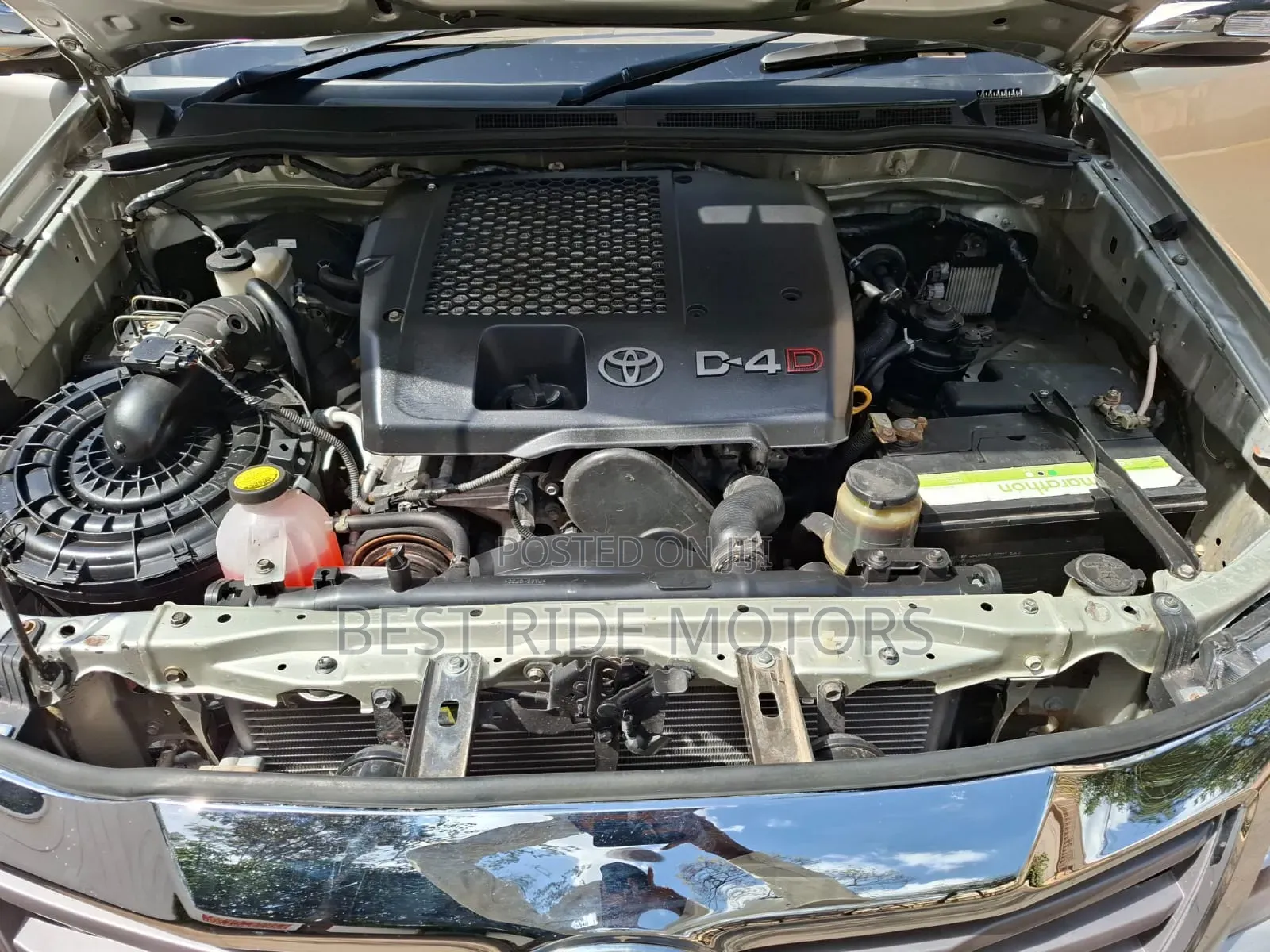 Toyota Hilux 2011 Silver