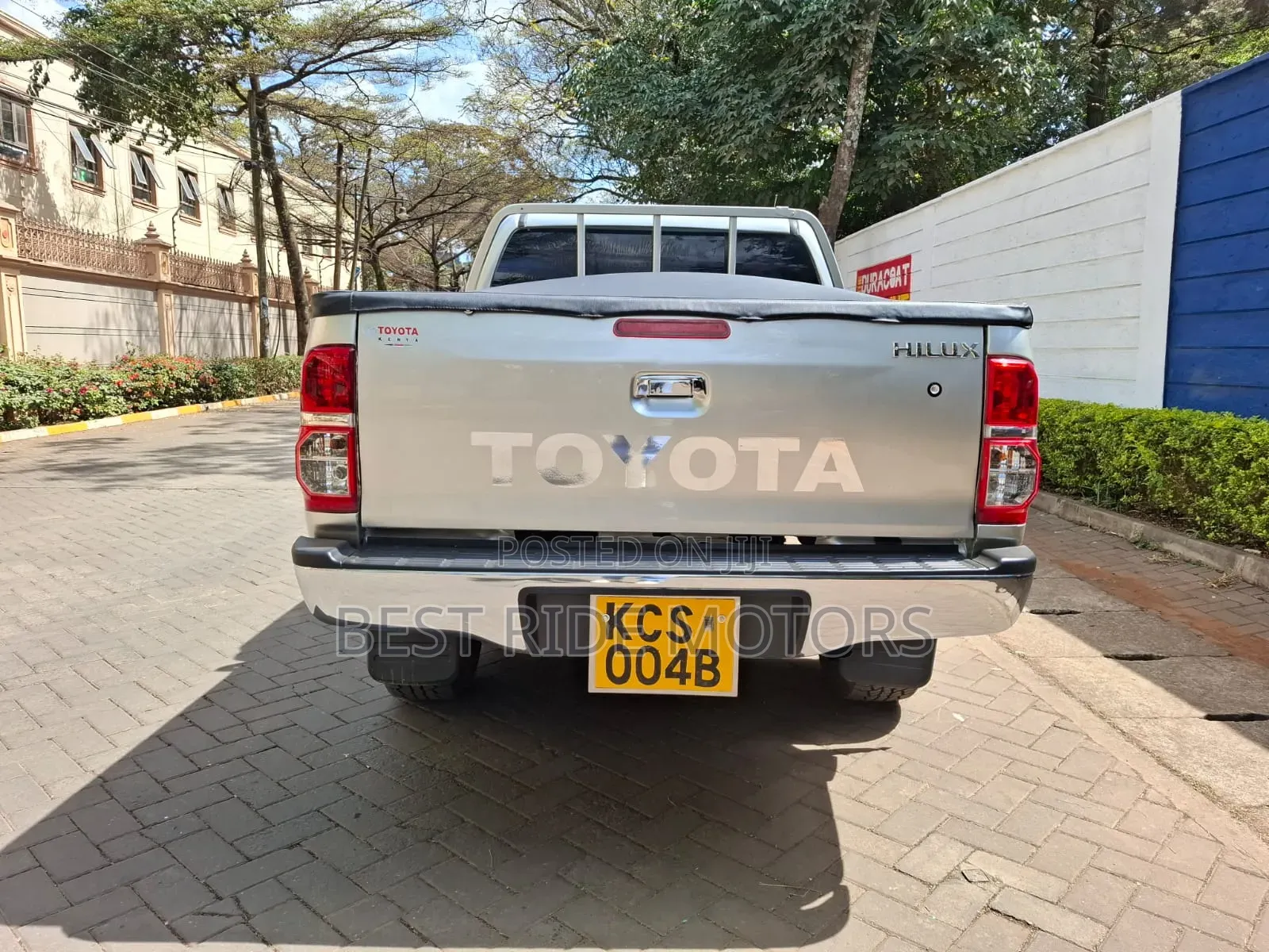 Toyota Hilux 2011 Silver
