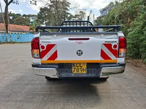 Toyota Hilux Revo Single Cab Deisel 2.4 RWD 2017 White