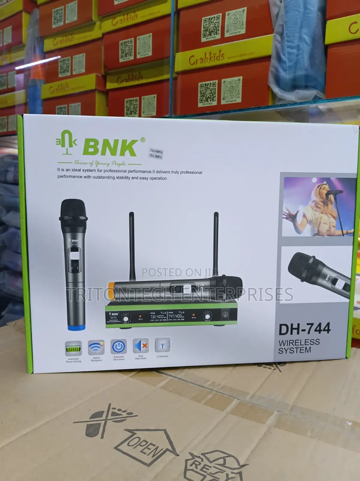 Clear Sound, No Strings: BNK DH-744 Pro Dual Wireless System