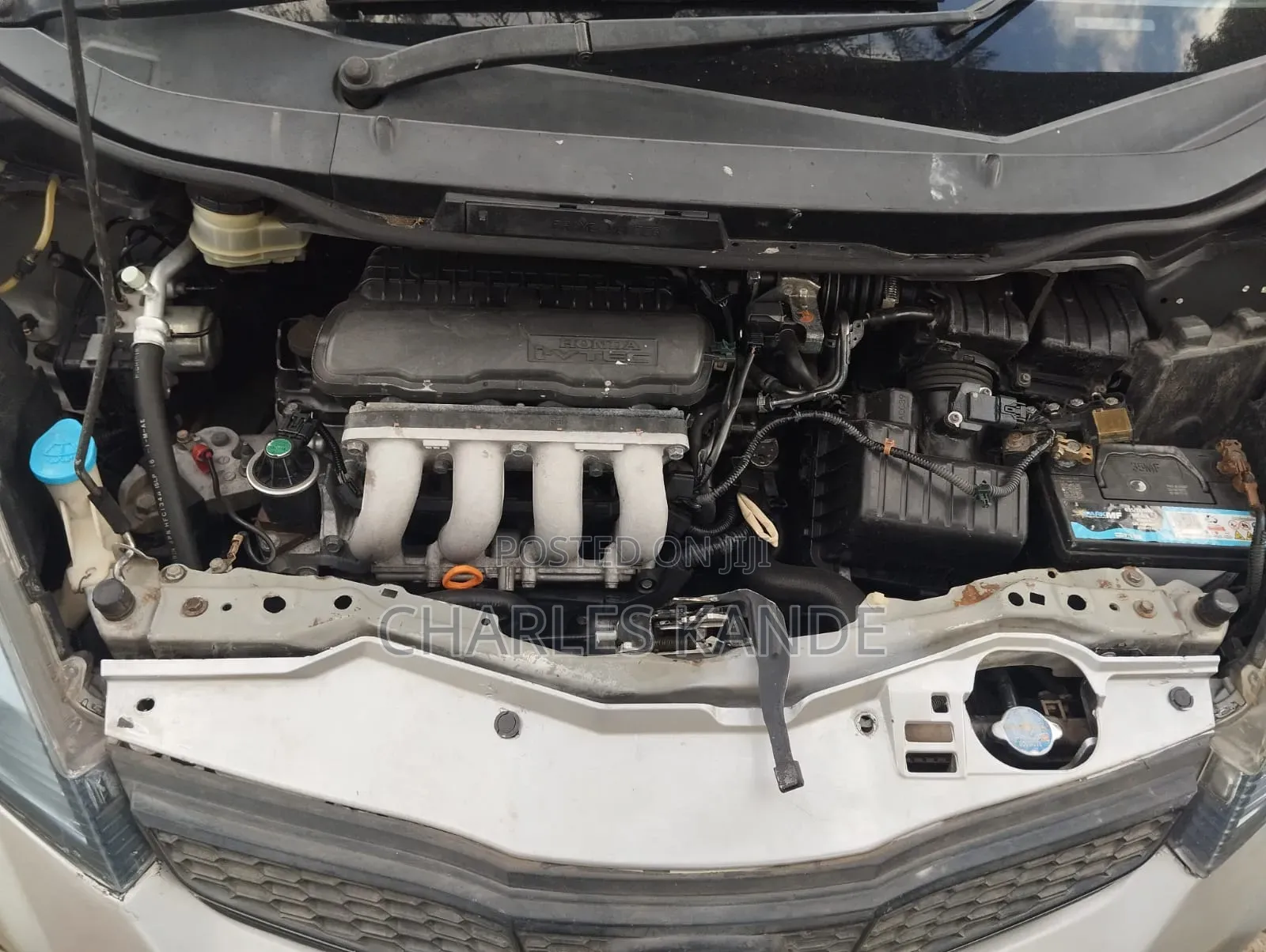 Honda Fit Automatic 2011 Silver