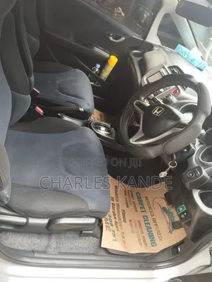Honda Fit Automatic 2011 Silver