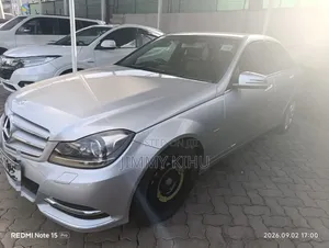 Mercedes-Benz C200 2012 Silver