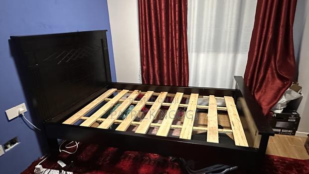 4*6 Black Wooden Bed - thumbnail 3