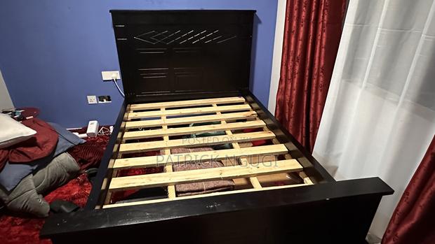 4*6 Black Wooden Bed - thumbnail 4