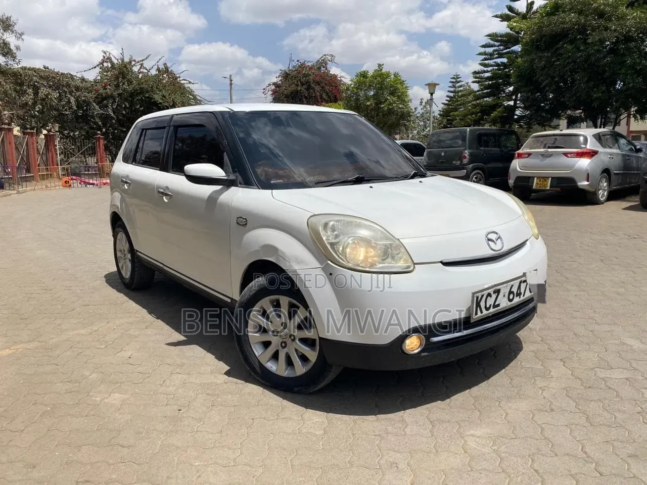 Mazda Verisa 2013 White