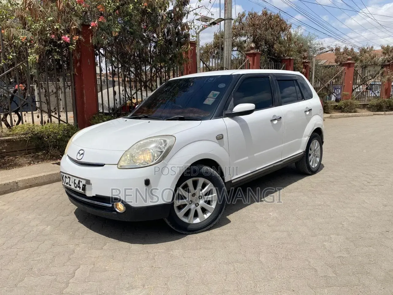 Mazda Verisa 2013 White
