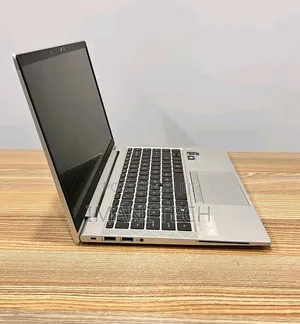 Laptop HP EliteBook 830 G8 16GB Intel Core i7 SSD 512GB