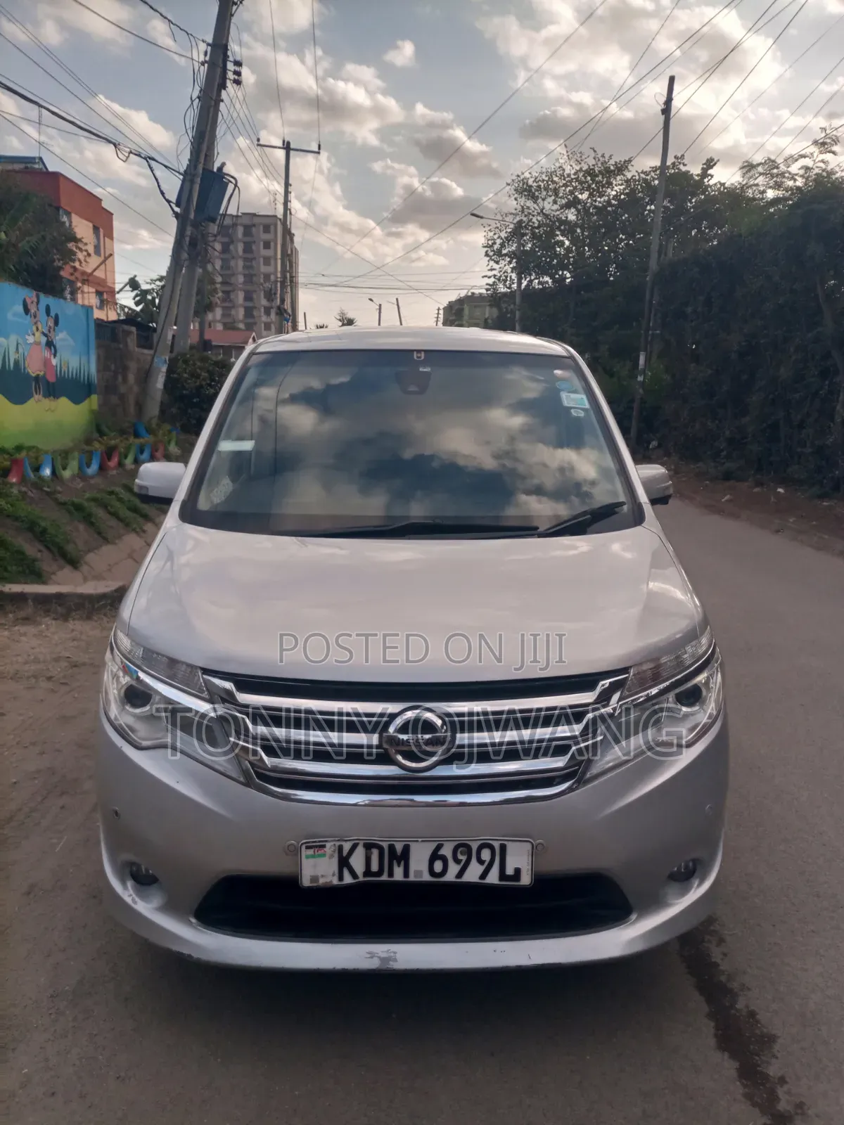 Nissan Serena 2016 Silver