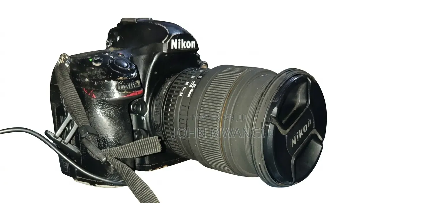  Nikon Camera +Sigma Lense 25-70mm